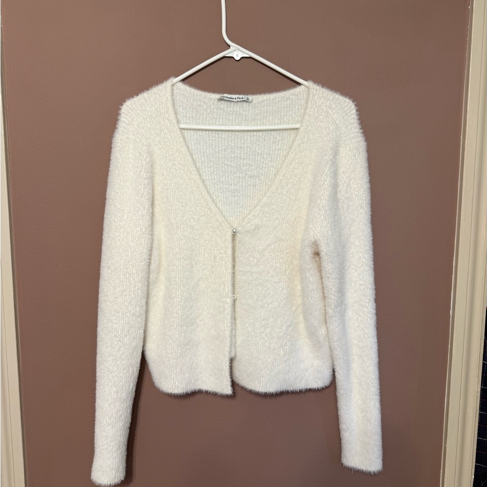 Abercrombie & Fitch Cream Women's Cardigan